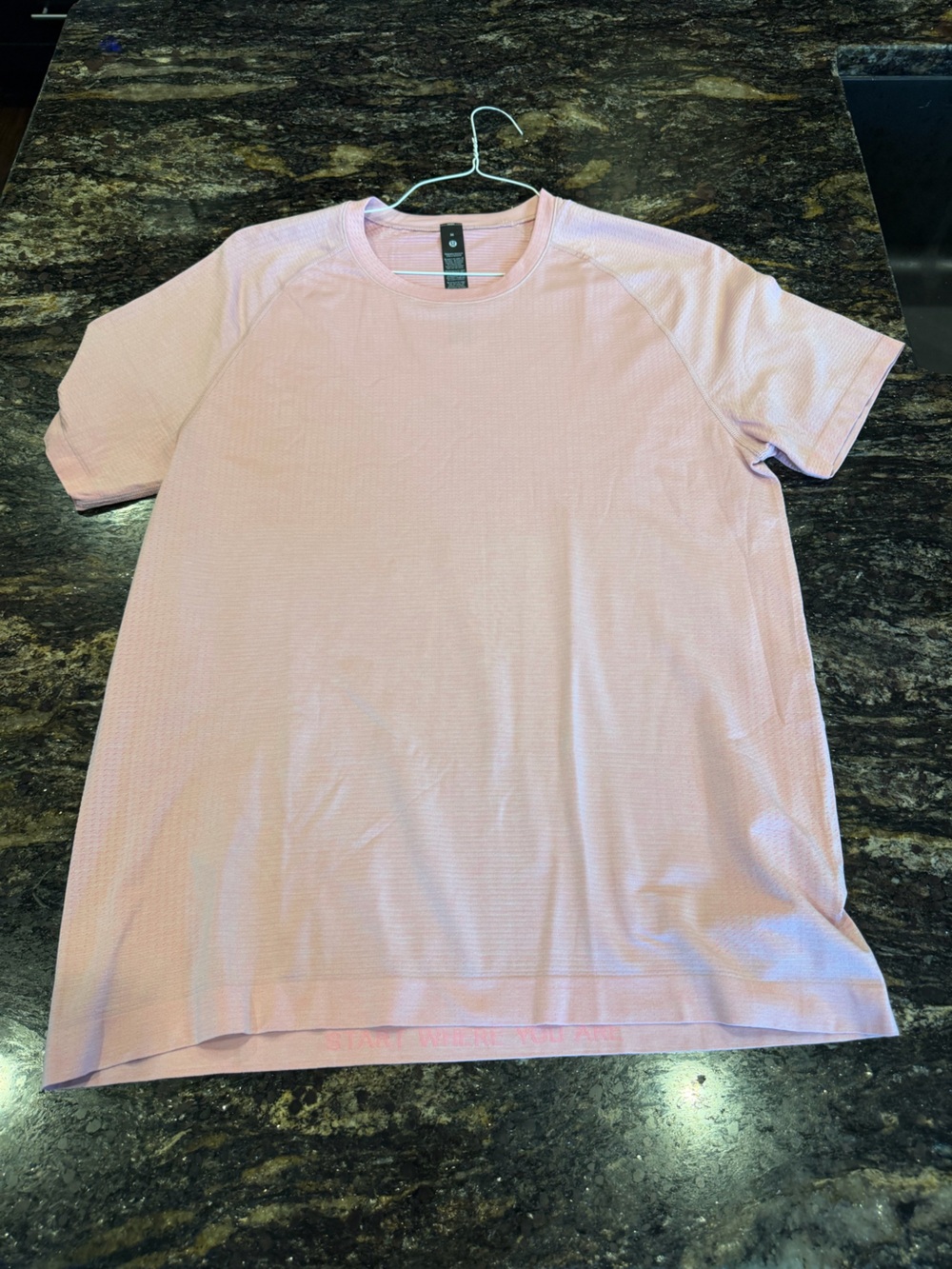 lululemon athletica Pale Pink Short Sleeve Crew Men’s M